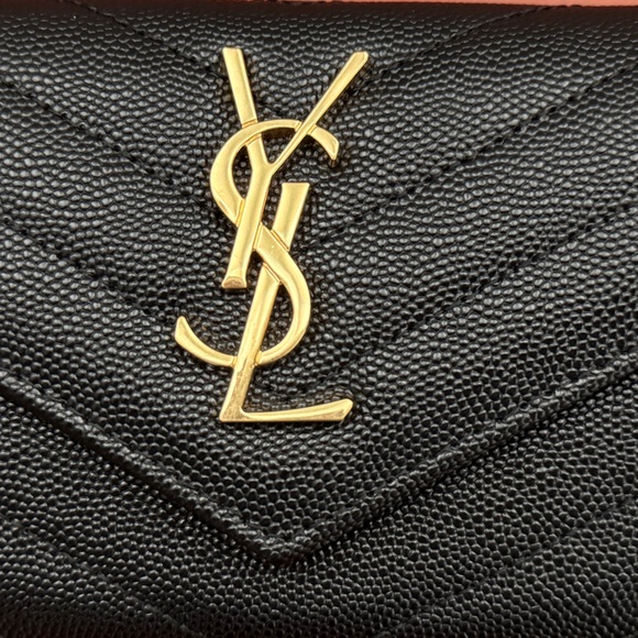 Saint Laurent YSL Monogram Small Flap Wallet in Grained Leather - Picture 11 of 16